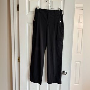 Women’s Athleta Trekkie North Pants, BLACK. Size 4.
